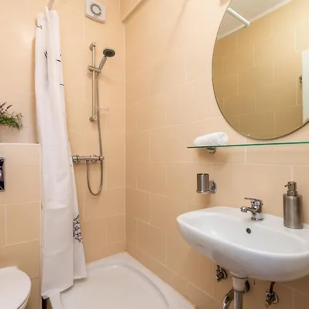 Julijana Apartament Dramalj